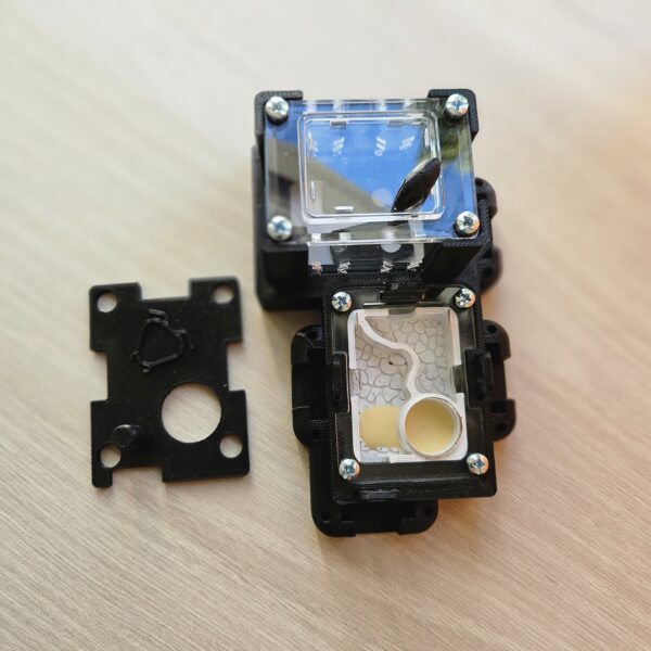 1000258510-scaled.jpg Box "Paciente" (Color Negro)